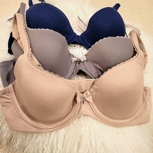 Victoria's Secret Bundle X3 Lined Demi Bra Size 32B